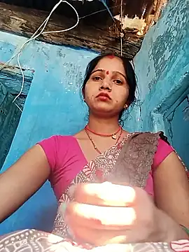 Jooli xx online show from 13, 4, 2026