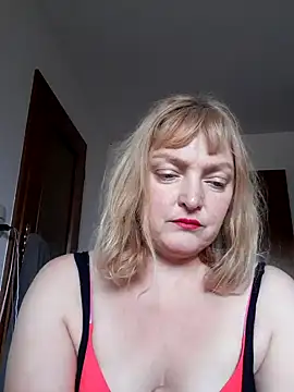 LiluLiluLilu online show from 8, 10, 2025