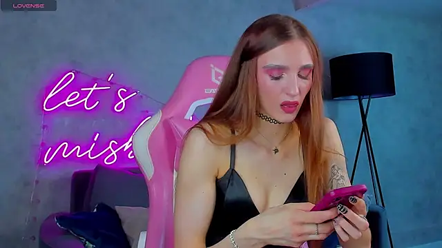 Snapshot of Alisha_Green chatting on 2, 7, 2026 Alisha Green online show from 2, 7, 2026