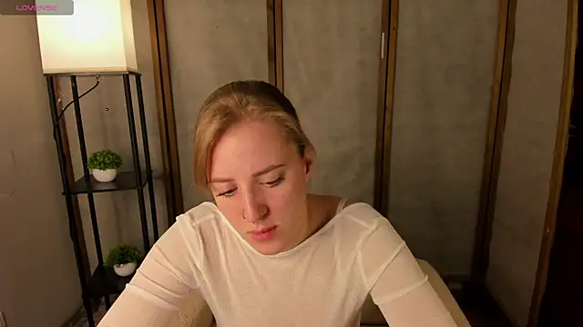 Alice Cire online show from 17, 11, 2025