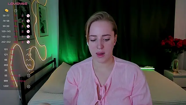 Alice Cire online show from 3, 12, 2025