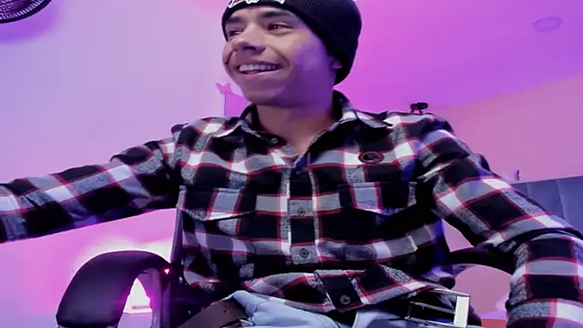 Muscle Scott online show from 26, 11, 2025