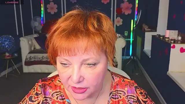 Kira Kenett online show from 24, 2, 2026