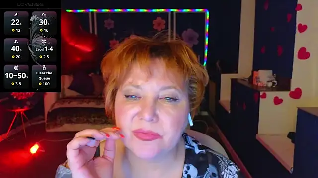 Kira Kenett online show from 13, 4, 2026