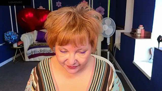Snapshot of Kira_Kenett chatting on 1, 6, 2026 Kira Kenett online show from 1, 6, 2026