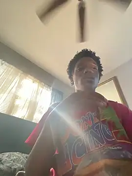 Snapshot of dmmeformerch chatting on 22, 2, 2026 dmmeformerch online show from 22, 2, 2026