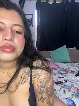 Snapshot of Emma_2903 chatting on 27, 10, 2025 Emma 2903 online show from 27, 10, 2025