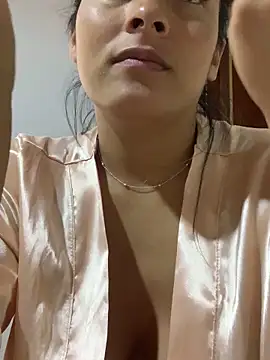 Snapshot of Berta_arevalo_blsd chatting on 13, 11, 2025 Berta arevalo blsd online show from 13, 11, 2025