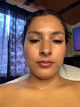 Snapshot of Berta_arevalo_blsd chatting on 19, 11, 2025 Berta arevalo blsd online show from 19, 11, 2025