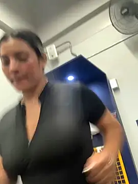 Snapshot of Berta_arevalo_blsd chatting on 22, 11, 2025 Berta arevalo blsd online show from 22, 11, 2025