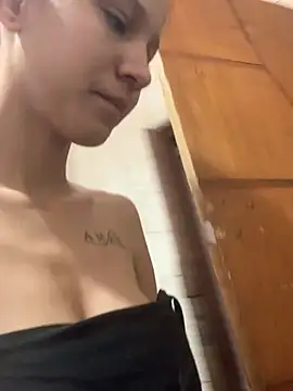 Snapshot of natysapeka12 chatting on 15, 9, 2025 natysapeka12 online show from 15, 9, 2025