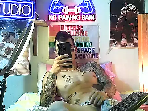 Snapshot of Strongcockfitness chatting on 27, 9, 2025 Strongcockfitness online show from 27, 9, 2025