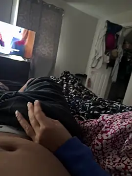 xCouplehot online show from 8, 9, 2025