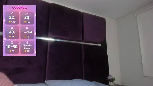 Snapshot of Noah_Rossi_ chatting on 9, 9, 2025 Noah Rossi online show from 9, 9, 2025