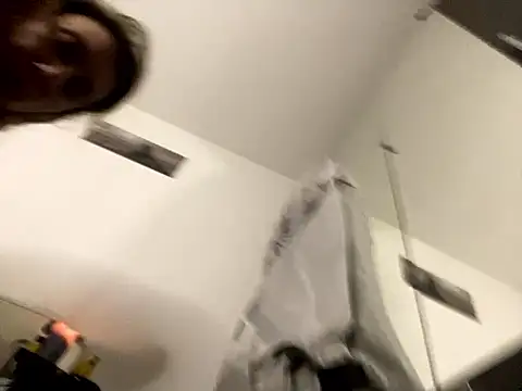 Snapshot of dreamgt chatting on 3, 10, 2025 dreamgt online show from 3, 10, 2025