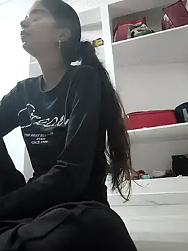 Snapshot of Hot-Soniya2 chatting on 9, 9, 2025 Hot-Soniya2 online show from 9, 9, 2025