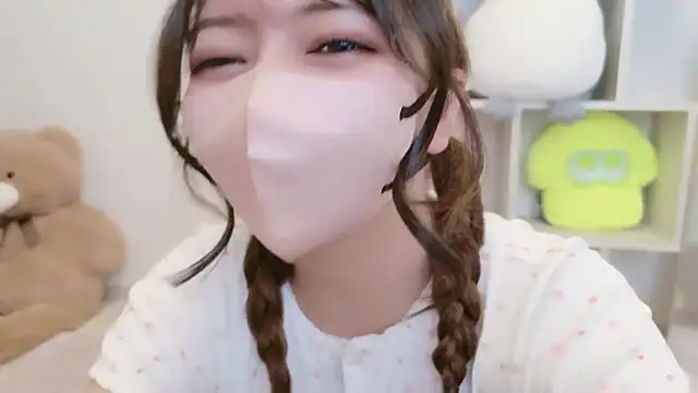 JP Momo o0 online show from 21, 9, 2025