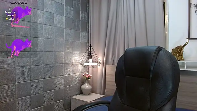 Snapshot of Iantwink18 chatting on 29, 10, 2025 Iantwink18 online show from 29, 10, 2025