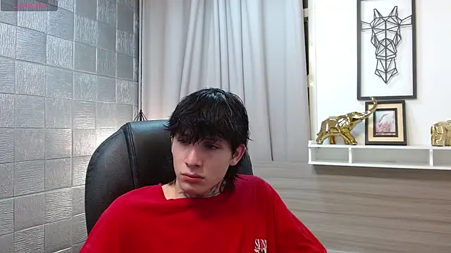 Iantwink18 online show from 16, 12, 2025