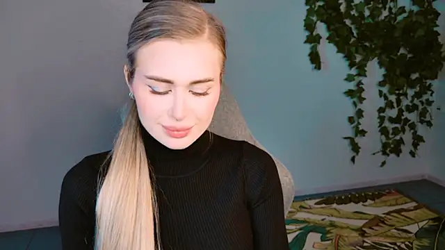 AdelLoyss online show from 12, 10, 2025