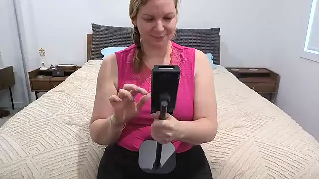 aussiepeaches online show from 15, 5, 2026