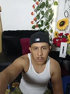 Snapshot of Misterjhons2 chatting on 17, 10, 2025 Misterjhons2 online show from 17, 10, 2025