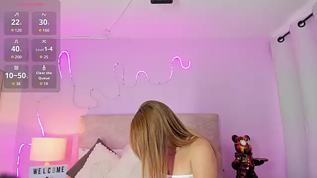 EmaRae1499 online show from 10, 10, 2025