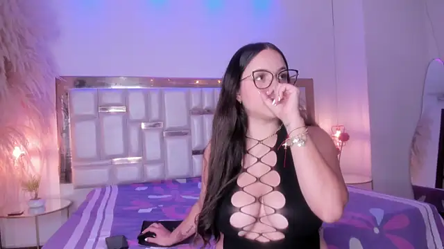 Snapshot of KateMoorex chatting on 7, 2, 2026 KateMoorex online show from 7, 2, 2026