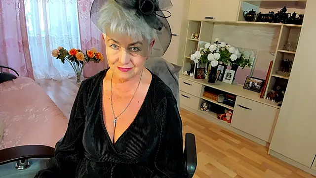 Snapshot of HotandMature chatting on 19, 2, 2026 HotandMature online show from 19, 2, 2026