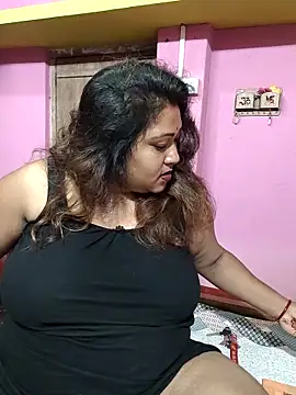 Snapshot of hotbhabhi011 chatting on 5, 4, 2026 hotbhabhi011 online show from 5, 4, 2026