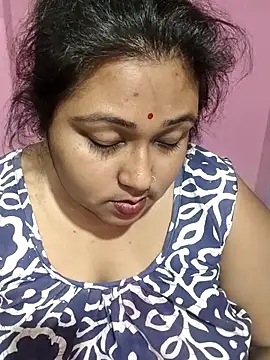 Snapshot of hotbhabhi011 chatting on 10, 4, 2026 hotbhabhi011 online show from 10, 4, 2026