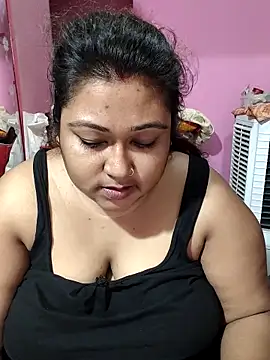 Snapshot of hotbhabhi011 chatting on 13, 4, 2026 hotbhabhi011 online show from 13, 4, 2026