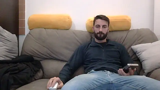 Amicisegreti online show from 7, 3, 2026