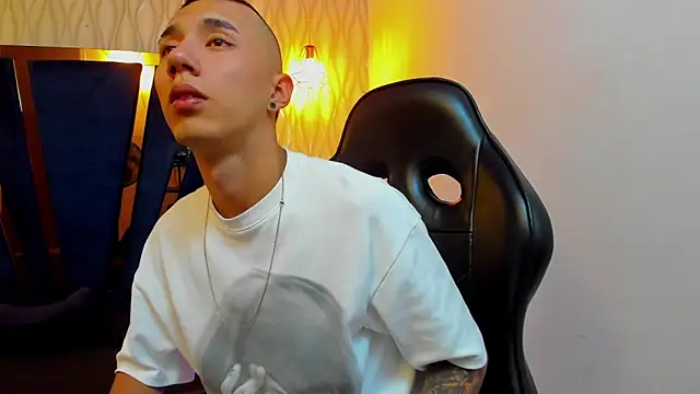 Justin Lakee online show from 9, 10, 2025