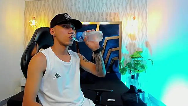 Justin Lakee online show from 15, 10, 2025