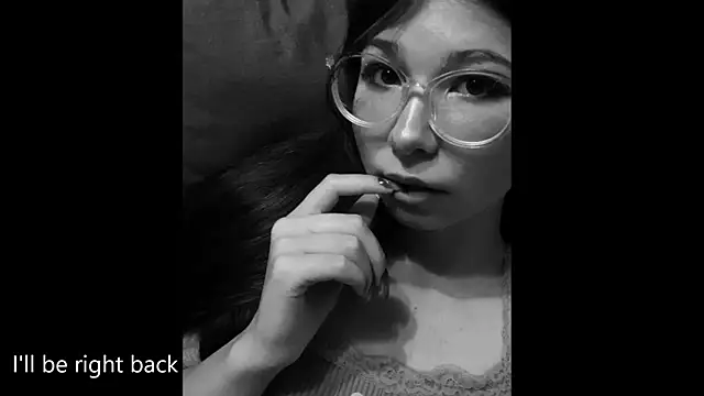 Snapshot of MiaamaLoveLyslt chatting on 19, 9, 2025 MiaamaLoveLyslt online show from 19, 9, 2025