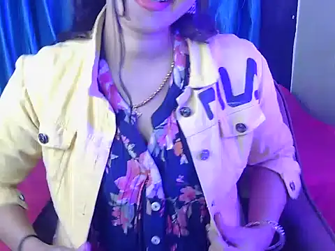 Snapshot of priya-kumari22 chatting on 14, 12, 2025 priya-kumari22 online show from 14, 12, 2025