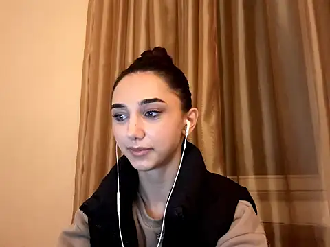 LinaMour online show from 3, 10, 2025