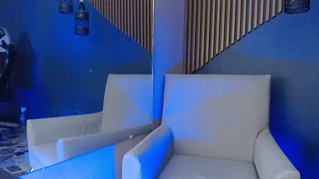 SkylerBloomm online show from 30, 9, 2025