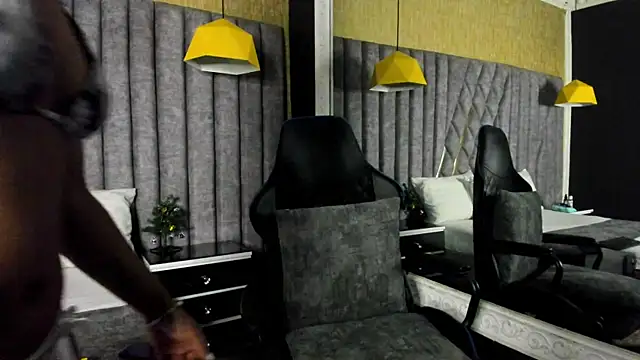 SkylerBloomm online show from 22, 12, 2025