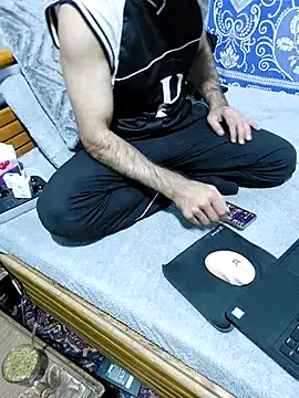 yazinyazin1 online show from 12, 3, 2026