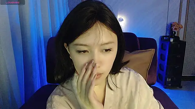 Snapshot of Eoov chatting on 27, 9, 2025 Eoov online show from 27, 9, 2025