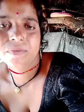 Snapshot of Manvi_tyagi chatting on 10, 9, 2025 Manvi tyagi online show from 10, 9, 2025