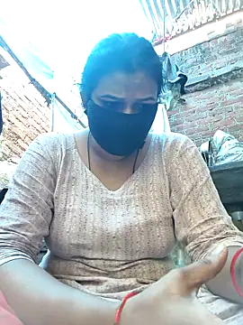 Snapshot of Manvi_tyagi chatting on 8, 10, 2025 Manvi tyagi online show from 8, 10, 2025