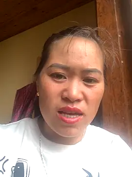 Snapshot of tuyetnhi-00 chatting on 10, 9, 2025 tuyetnhi-00 online show from 10, 9, 2025