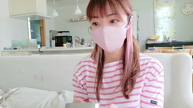 Snapshot of SUZU_1201 chatting on 11, 6, 2026 SUZU 1201 online show from 11, 6, 2026