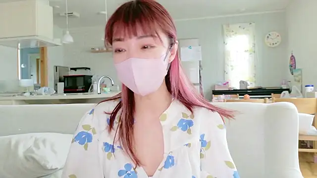 Snapshot of SUZU_1201 chatting on 27, 6, 2026 SUZU 1201 online show from 27, 6, 2026