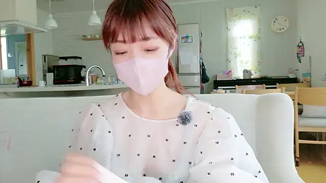 Snapshot of SUZU_1201 chatting on 11, 7, 2026 SUZU 1201 online show from 11, 7, 2026