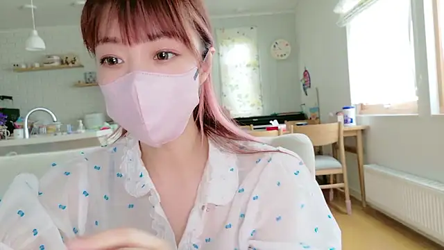 Snapshot of SUZU_1201 chatting on 19, 7, 2026 SUZU 1201 online show from 19, 7, 2026