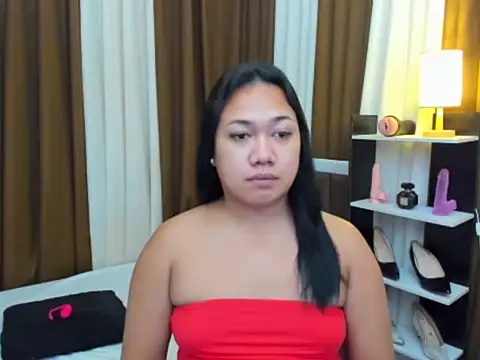 Snapshot of TsUncutKaren chatting on 30, 10, 2025 TsUncutKaren online show from 30, 10, 2025